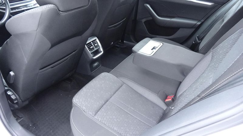 Škoda Octavia Kombi 1.5TSi Style - fotka 10 z 20