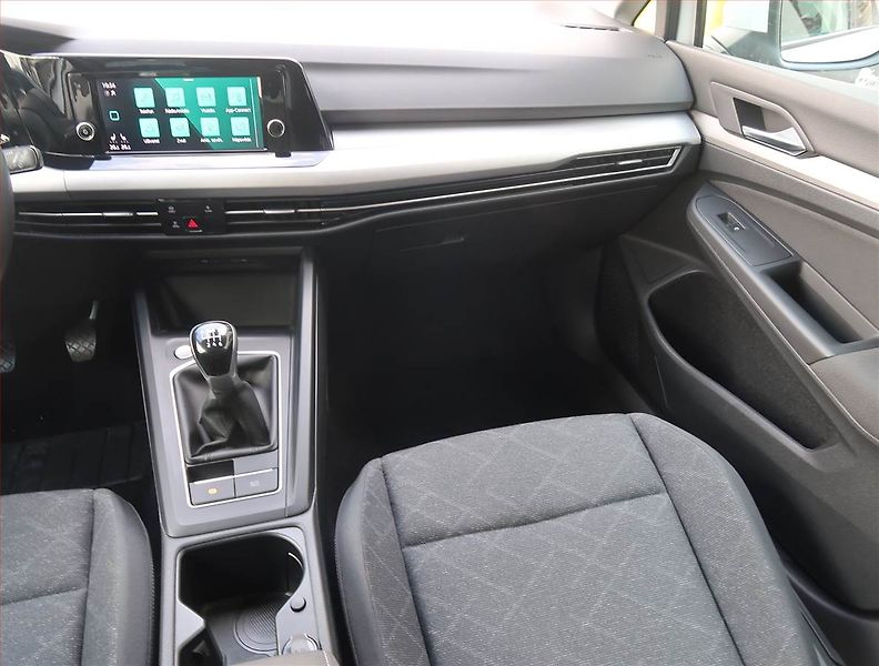 Volkswagen Golf (2021) Life 1.5 TSI, Serv.kniha - fotka 8 z 13