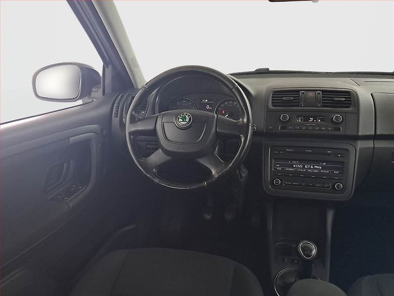 Škoda Fabia (2012) Ambition 1.2 TSI, nová STK - fotka 7 z 16