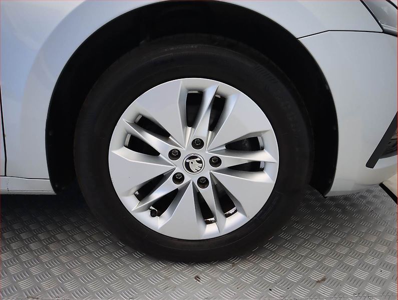 Škoda Octavia (2022) Ambition 2.0 TDI, digi klima - fotka 15 z 20