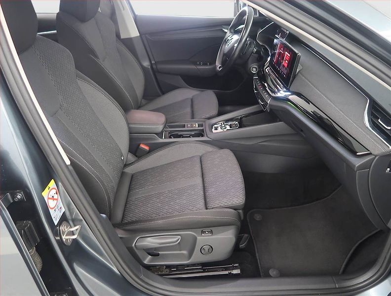 Škoda Octavia (2021) 2.0 TDI, Automat, Navi - fotka 9 z 17