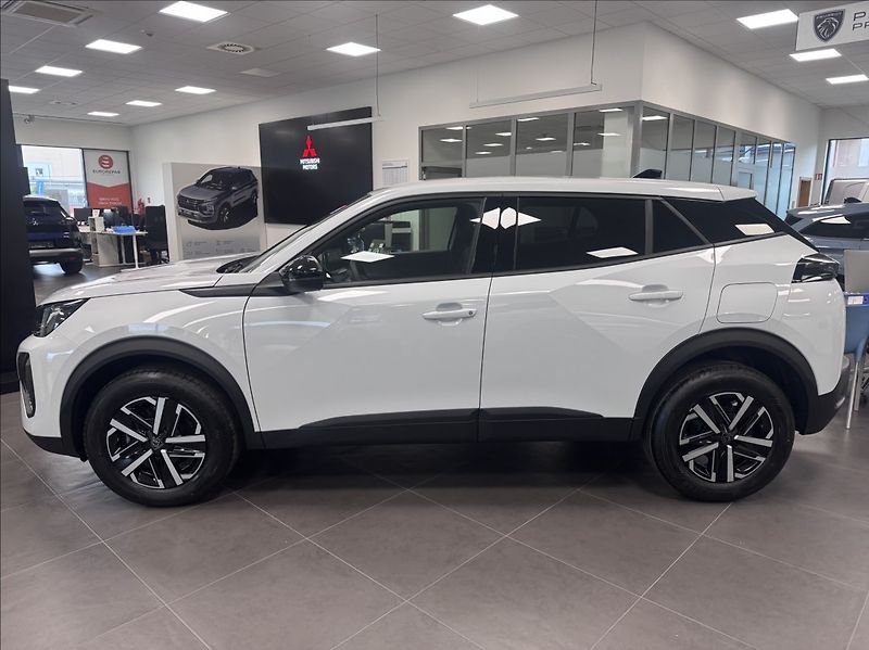 Peugeot 2008 (2026) 1,2 STYLE Turbo 100 MAN6 - fotka 2 z 3