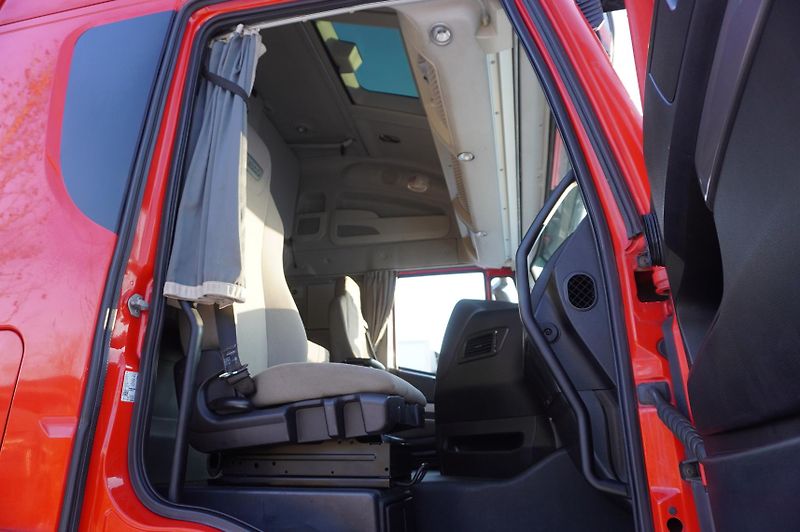 Iveco Stralis (2015) 460 E6 tractor unit  - fotka 27 z 28