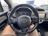 Toyota Yaris (2016) HYBRID 1,5 54 KW STK AUTOMAT - náhled 15