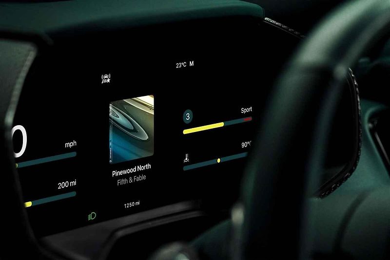 Nová generace Apple CarPlay Ultra v Aston Martinu