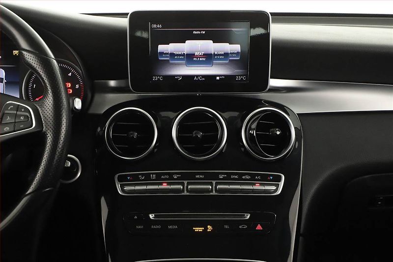 Mercedes-Benz GLC (2017) 220 d 4MATIC - fotka 9 z 21