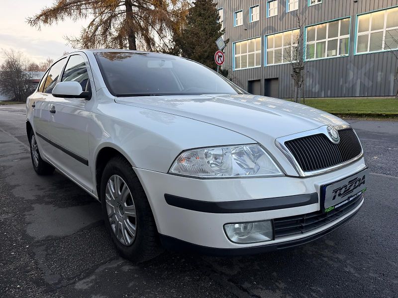 Škoda Octavia II. 1,9 TDI / 2.maj./ ČR /  - fotka 6 z 30