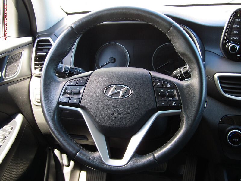 Hyundai Tucson (2018) 1.6T-GDi 4X4, Style, AT - fotka 13 z 23