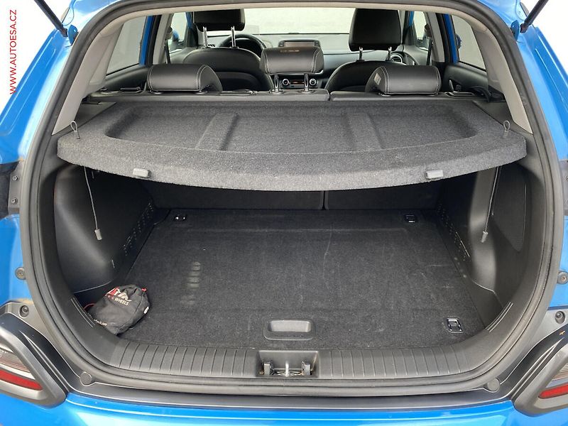 Hyundai Kona (2018) 1.6T-GDi 4WD, Premium, AT - fotka 7 z 20