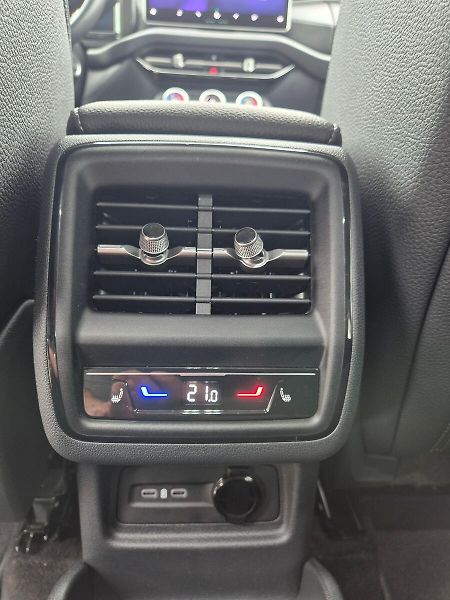 Škoda Kodiaq 2,0 TDI DSG 4x4 Exclusive Sele - fotka 13 z 40