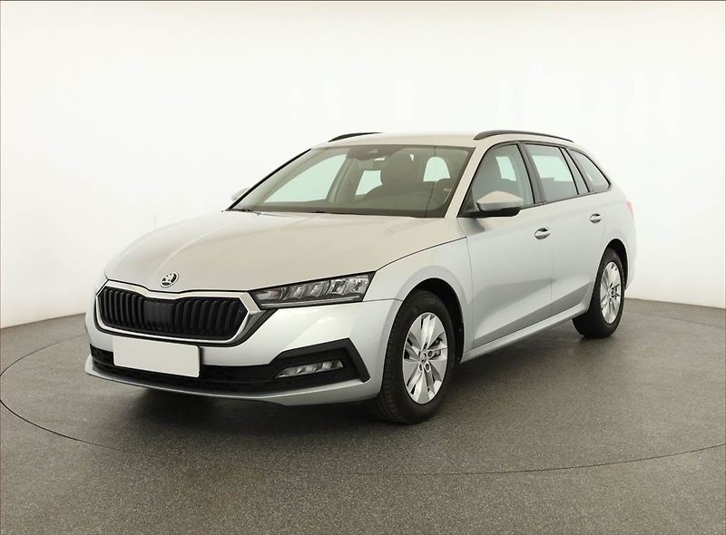 Škoda Octavia (2022) Ambition 2.0 TDI, ČR,1.maj - fotka 2 z 16