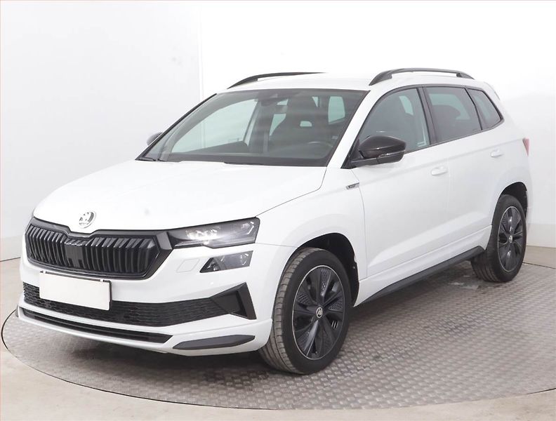 Škoda Karoq (2023) Sportline 1.5 TSI - fotka 2 z 16