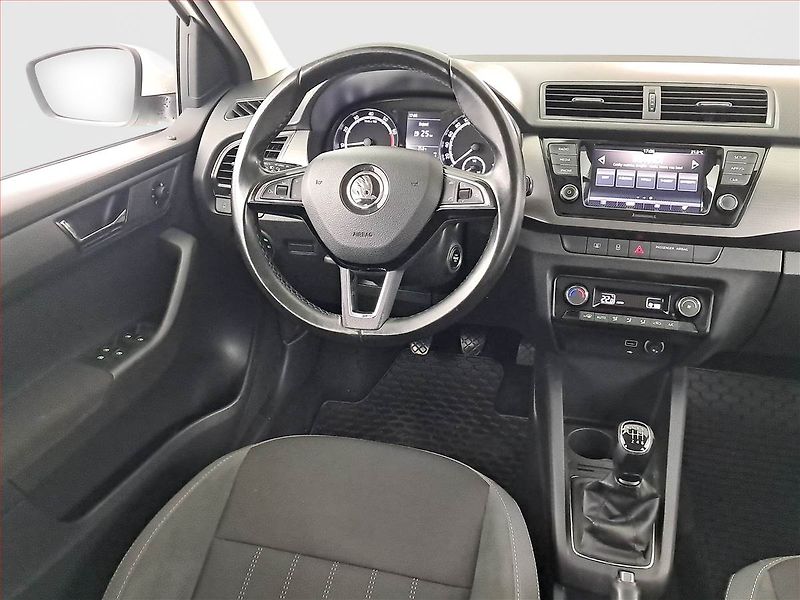 Škoda Fabia (2018) Style 1.0 TSI, Tempomat - fotka 7 z 15