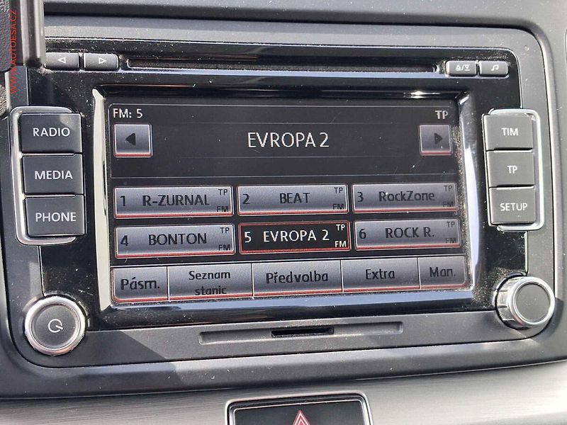 Volkswagen Sharan (2012) 2.0TDi 4x4, 7míst, ČR, Bixen - fotka 17 z 19