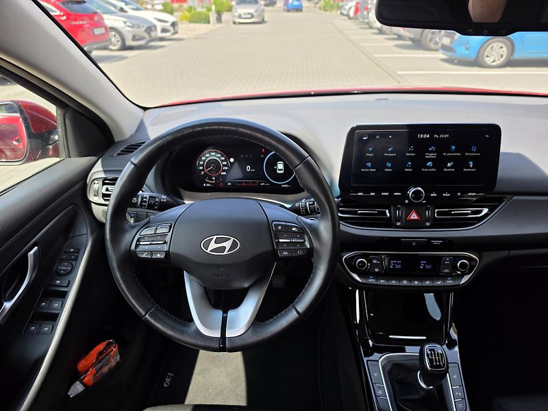 Hyundai i30 (2024) 1,5i 70kW WG STYLE - fotka 11 z 16