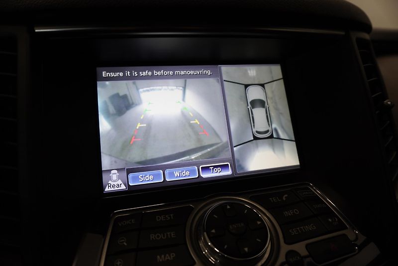 Infiniti FX50 5.0 V8 287 kW AWD AUTOMAT - fotka 22 z 24
