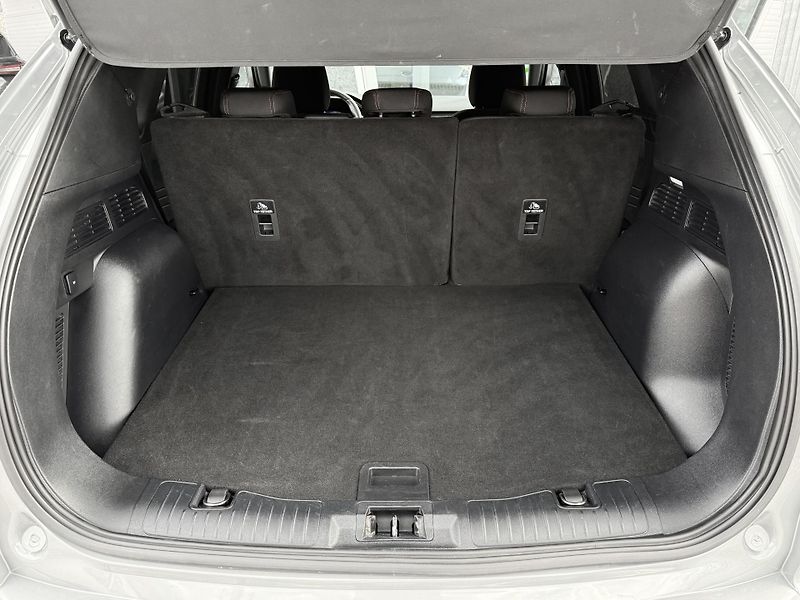 Ford Kuga 2,5 Duratec ST-Line Automat  - fotka 13 z 37