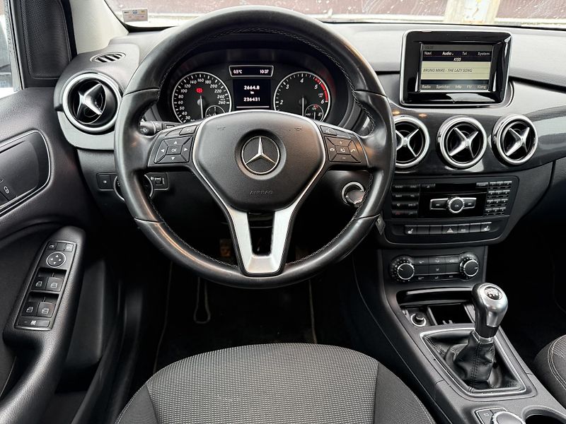 Mercedes-Benz Třídy B 180CDI TAŽNÉ - fotka 15 z 22