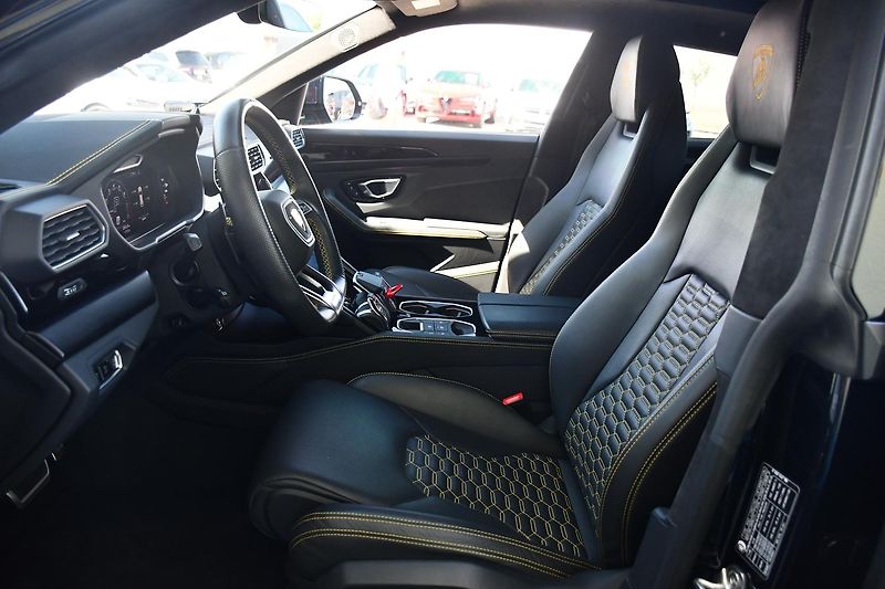 Lamborghini Urus 4.0 V8 ZÁRUKA - fotka 10 z 59