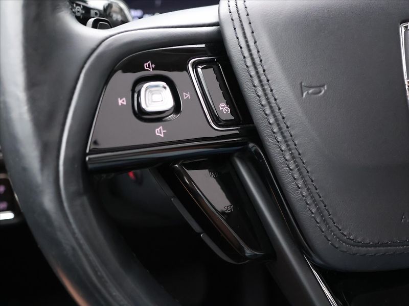 Lincoln Aviator 3,0 EvoBoost V6 AWD CZ - fotka 25 z 43