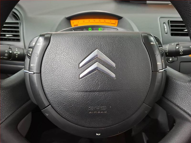 Citroën C4 (2007) 1.6 16V, Serv.kniha, nová STK - fotka 15 z 15