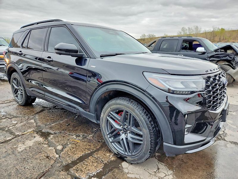 Ford Explorer (2024) ST-LINE - fotka 2 z 12