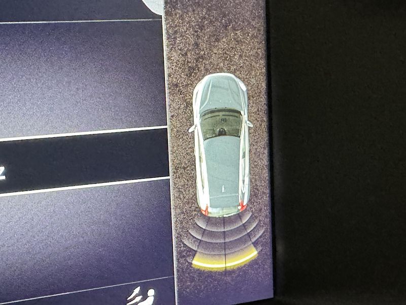 Volvo V40 T2 MOMENTUM AUT - fotka 41 z 41