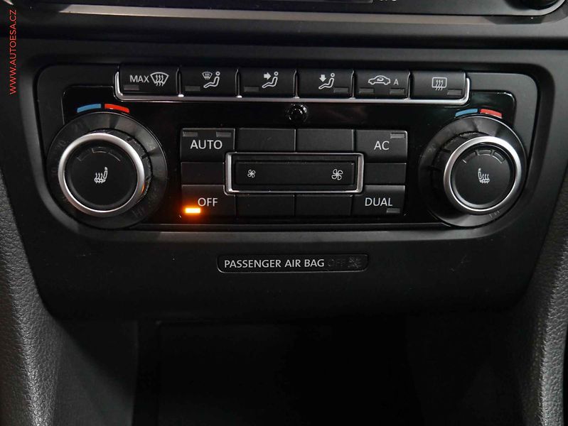 Volkswagen Golf (2009) 2.0TSi, servis.kniha - fotka 14 z 17