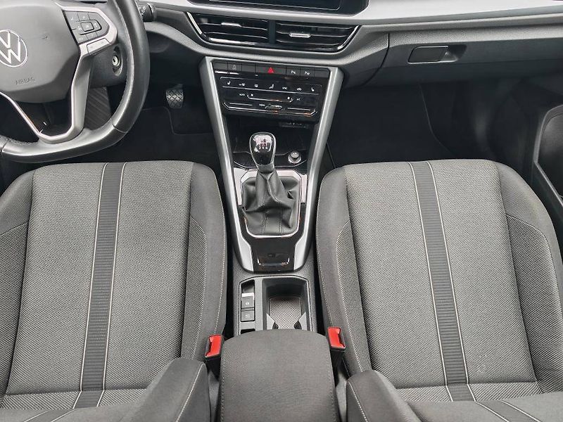 Volkswagen T-Roc Life 6G 1,0TSI - fotka 9 z 22