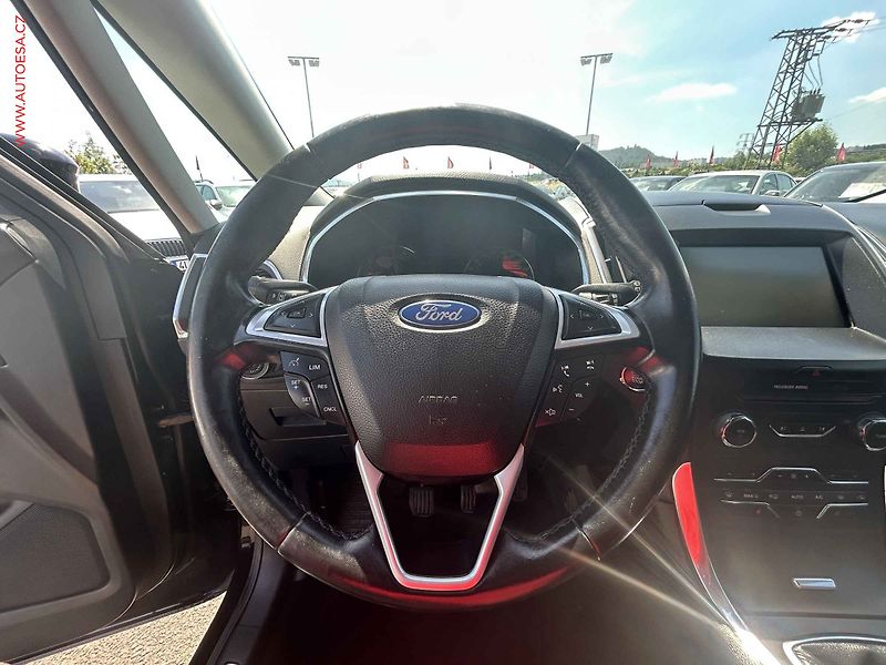 Ford S-MAX (2015) 2.0, ČR - fotka 12 z 20