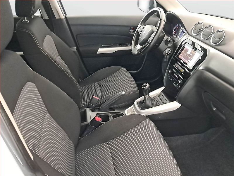 Suzuki Vitara (2016) 1.6 VVT, Serv.kniha, Tempomat - fotka 9 z 16