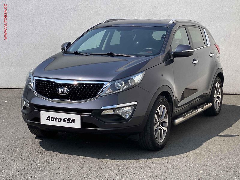 Kia Sportage (2014) 1.6 GDi, AC, TZ, navi - fotka 3 z 17