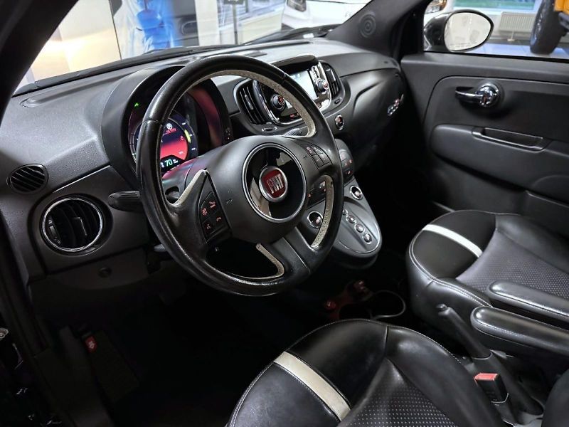 Fiat 500 (2016) 24 kWh 113k - fotka 13 z 16