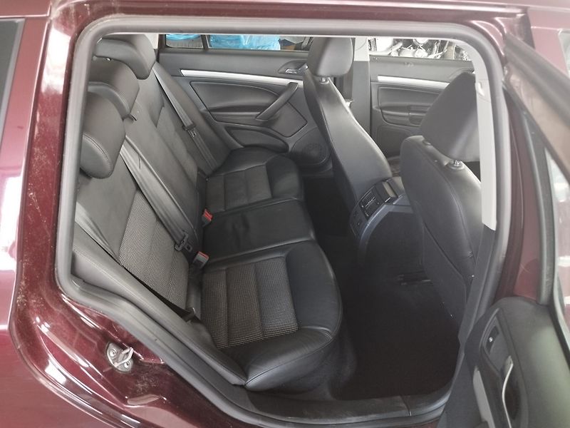 Škoda Octavia (2010) 1,6TDI,77KW,DSG,ALU,NAVI - fotka 12 z 29