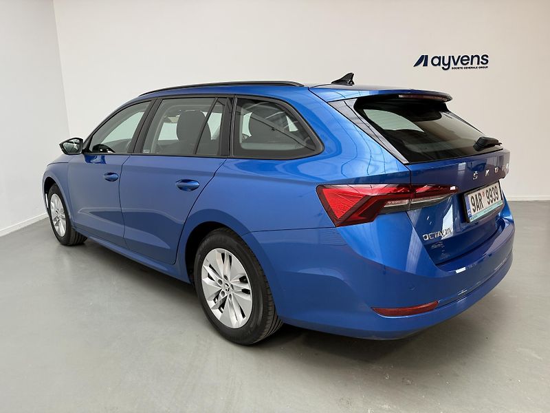 Škoda Octavia 2.0 TDI 85kW Ambition Combi - fotka 13 z 14