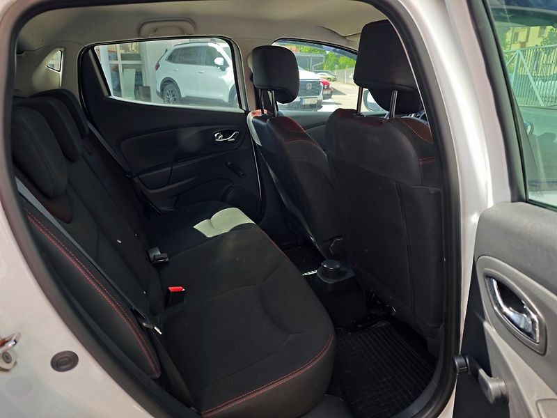 Renault Clio (2013) 1.2 16V Lutecia NAVI nové ČR - fotka 12 z 41