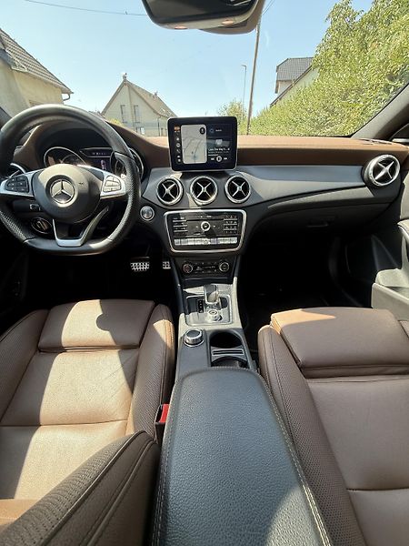 Mercedes-Benz CLA (2018) - fotka 14 z 14