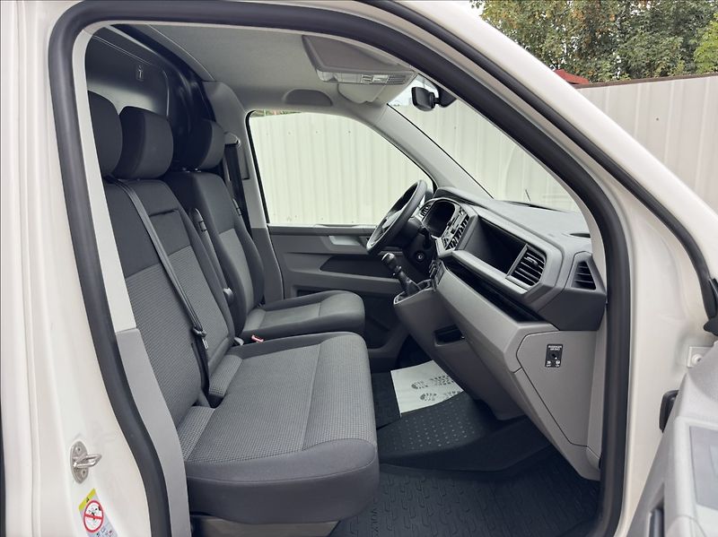 Volkswagen Transporter 2,0 TDI L1H1 DPH 1.maj původČR - fotka 28 z 50