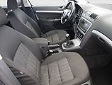 Škoda Octavia (2009) 1.6 TDI, Serv.kniha, po STK - náhled 7
