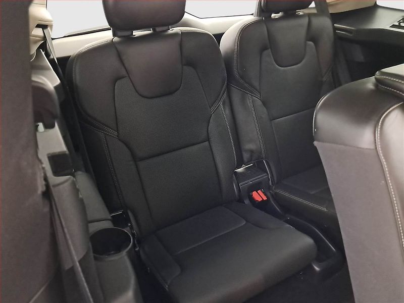 Volvo XC90 (2015) D5 AWD - fotka 26 z 29