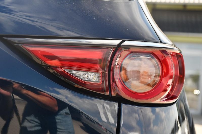 Mazda CX-5 2,5L SKYACTIV-G 194K AT AWD - fotka 52 z 52