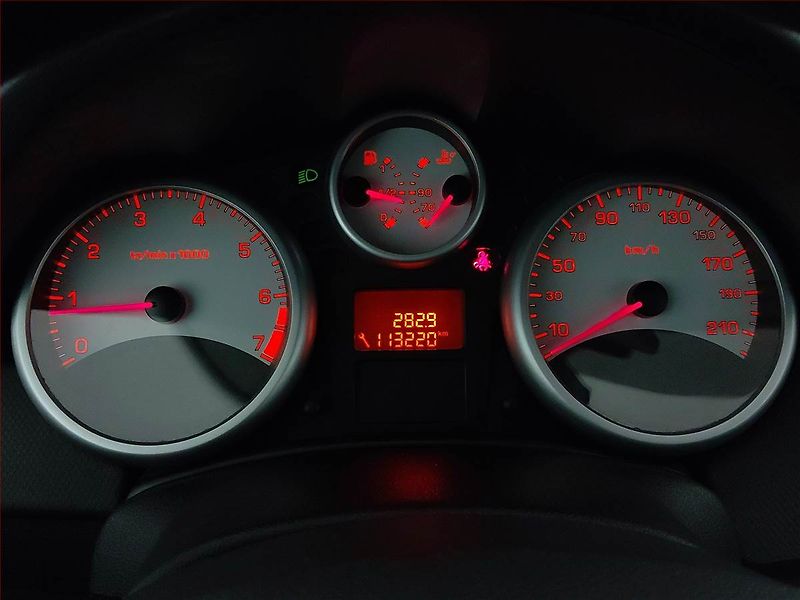 Peugeot 207 (2008) 1.4 VTi, po STK, Tažné - fotka 11 z 14