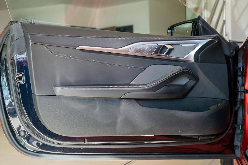 BMW Řada 8 (2023) M850 i xDrive Coupe/360/TOP - fotka 7 z 17