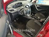 Peugeot 2008 (2018) 1.2i, 1.maj,ČR, servis.kniha - náhled 2