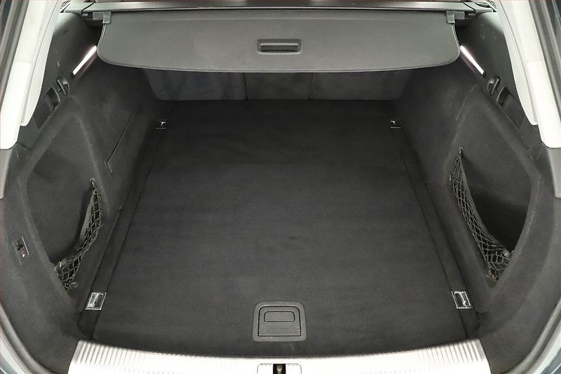 Audi A4 (2016) 2.0 TDI, Xenony, Tempomat - fotka 10 z 14
