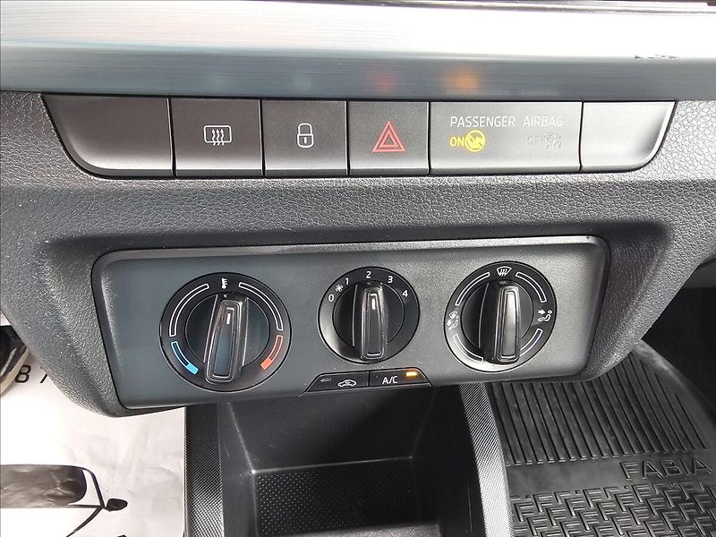 Škoda Fabia III 1,0 TSi 70KW Ambition - fotka 21 z 40