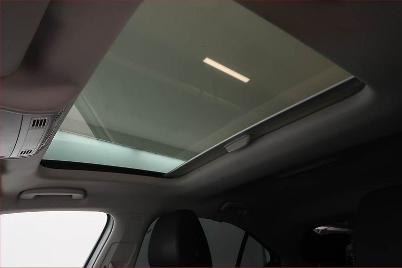 Škoda Superb (2016) 2.0 TSI, Automat, Navi - fotka 15 z 20