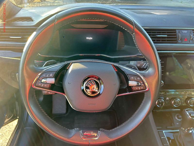 Škoda Superb (2022) 2.0TDi 4x4, ČR, DSG, LED - fotka 17 z 18