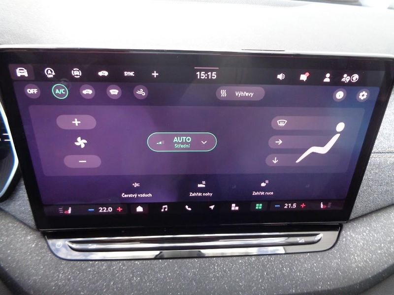 Škoda Octavia 1.5 TSI DSG Top Selection mHEV - fotka 17 z 30