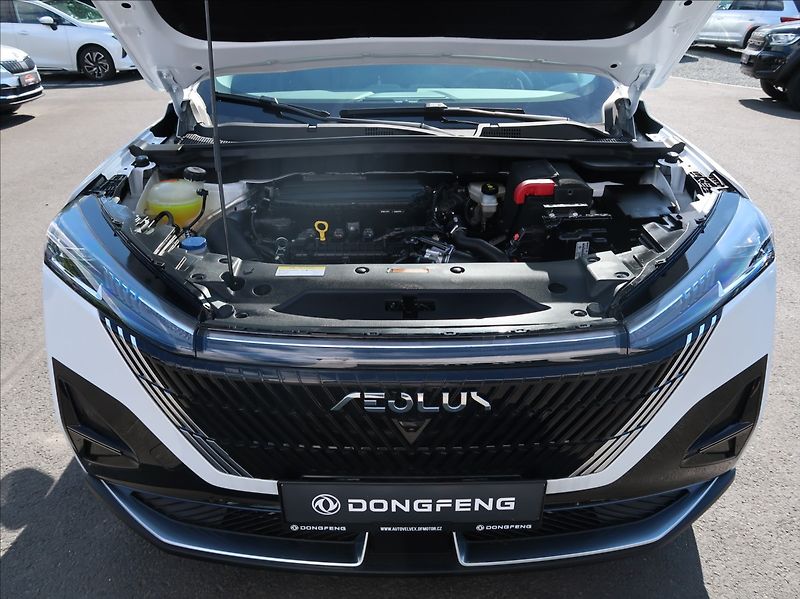 Dongfeng Mage (2026) 1,5 T 145 kW E3 DCT7 - fotka 25 z 26